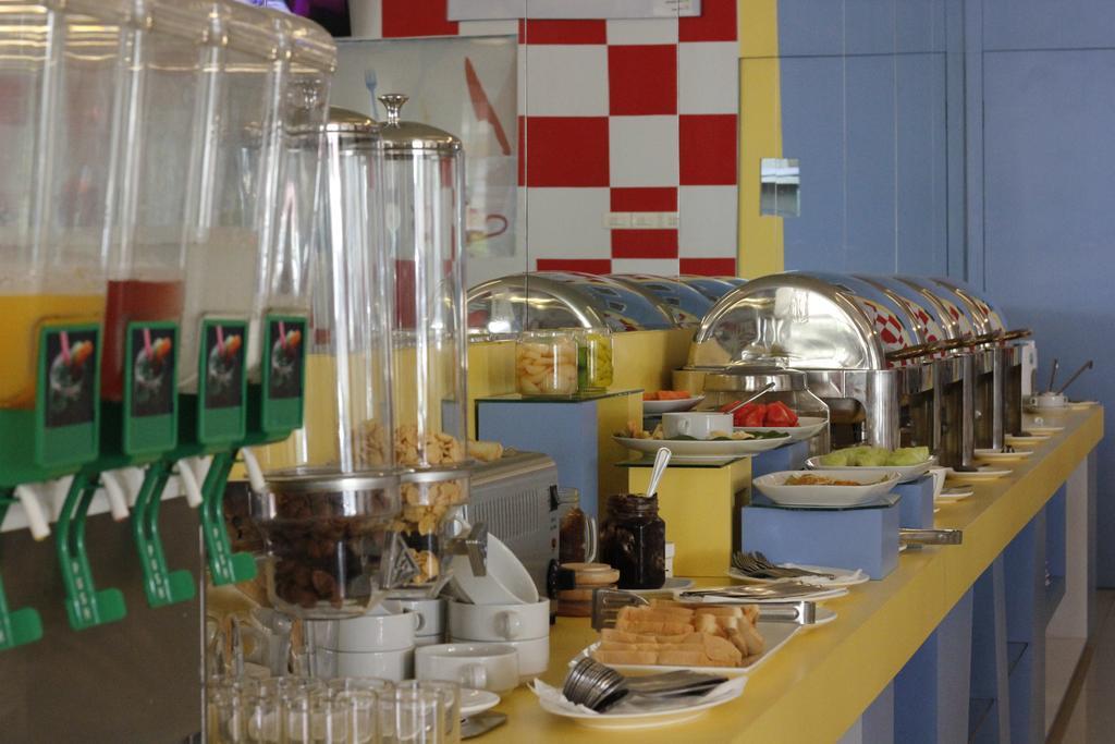 Sinar Sport Hotel Bengkulu Esterno foto