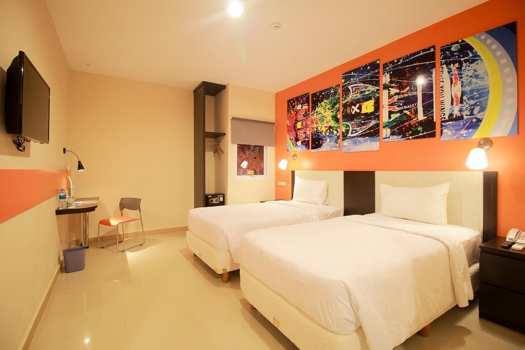 Sinar Sport Hotel Bengkulu Esterno foto