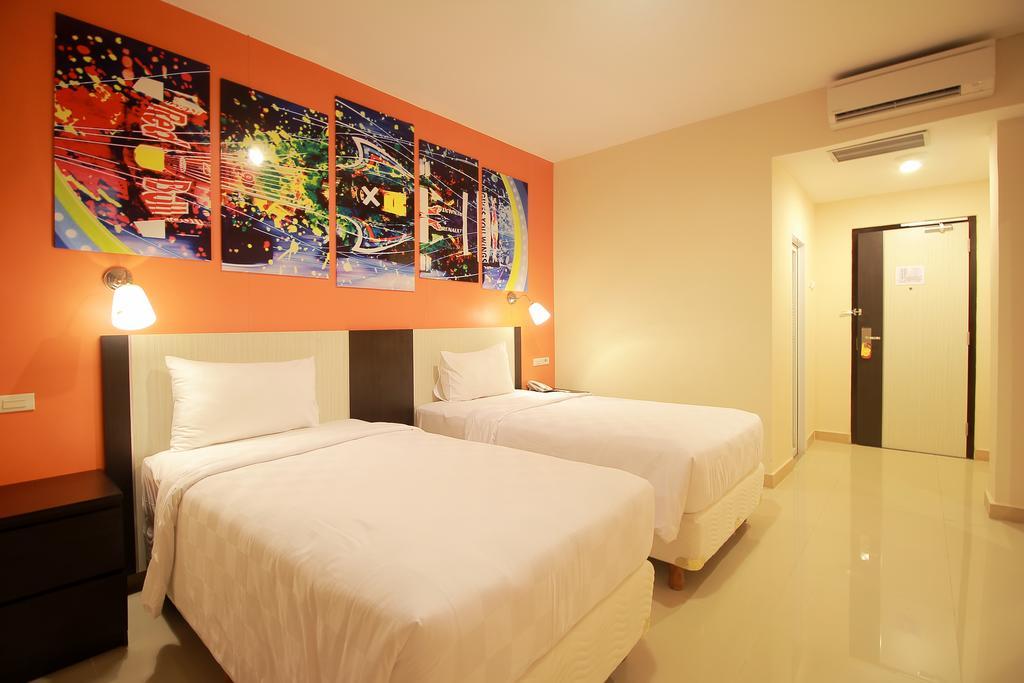 Sinar Sport Hotel Bengkulu Esterno foto