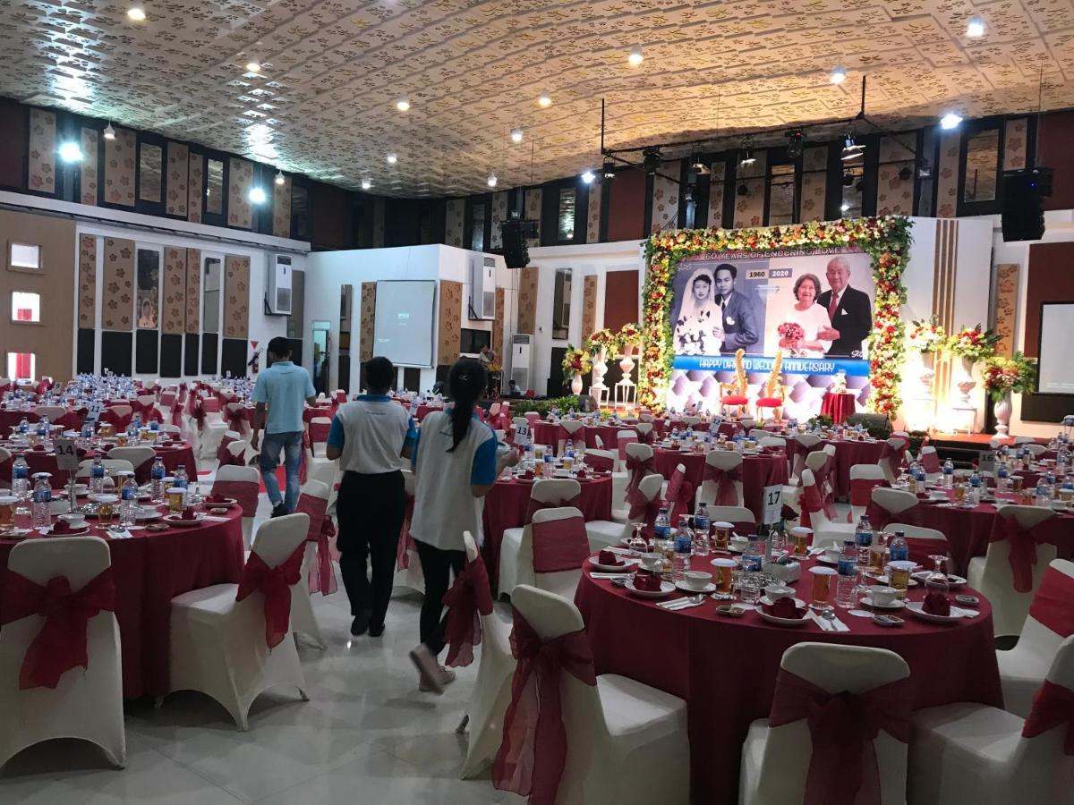 Sinar Sport Hotel Bengkulu Esterno foto